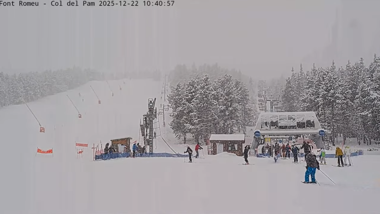 Grosse livraison de neige au Col del Pam en décembre 2025